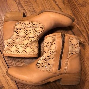 Musse & Cloud tan leather/crochet ankle boots